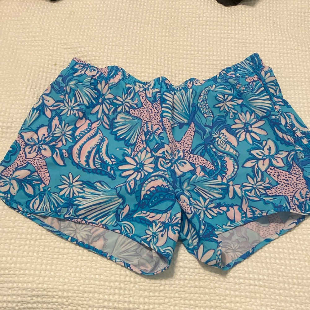 Lilly Pulitzer Blue and Pink Athletic Shorts Vibrant Design